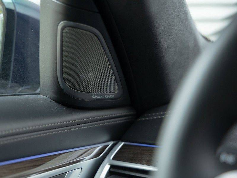 BMW 7 Serie 745e High Executive - M-Sport - Individual - Dak - Stoelventilatie afbeelding 23