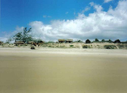 Tofo beach huts