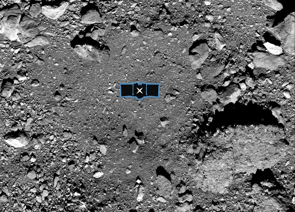 Imaginea 3: Locul de pe suprafața asteroidului Bennu de unde sonda OSIRIS-REx va încerca să preleveze probe de sol, în 25 august 2020. Sursa foto: NASA