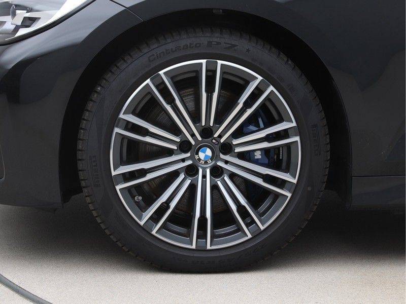 BMW 3 Serie 330i Exe M-Sport afbeelding 21