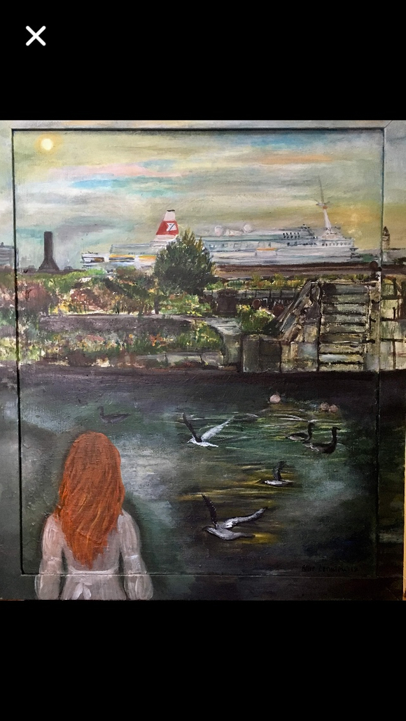Artist Alice Lenkiewicz paints Waterloo dock