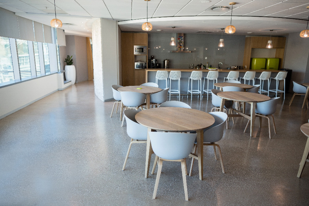 Lounge bar