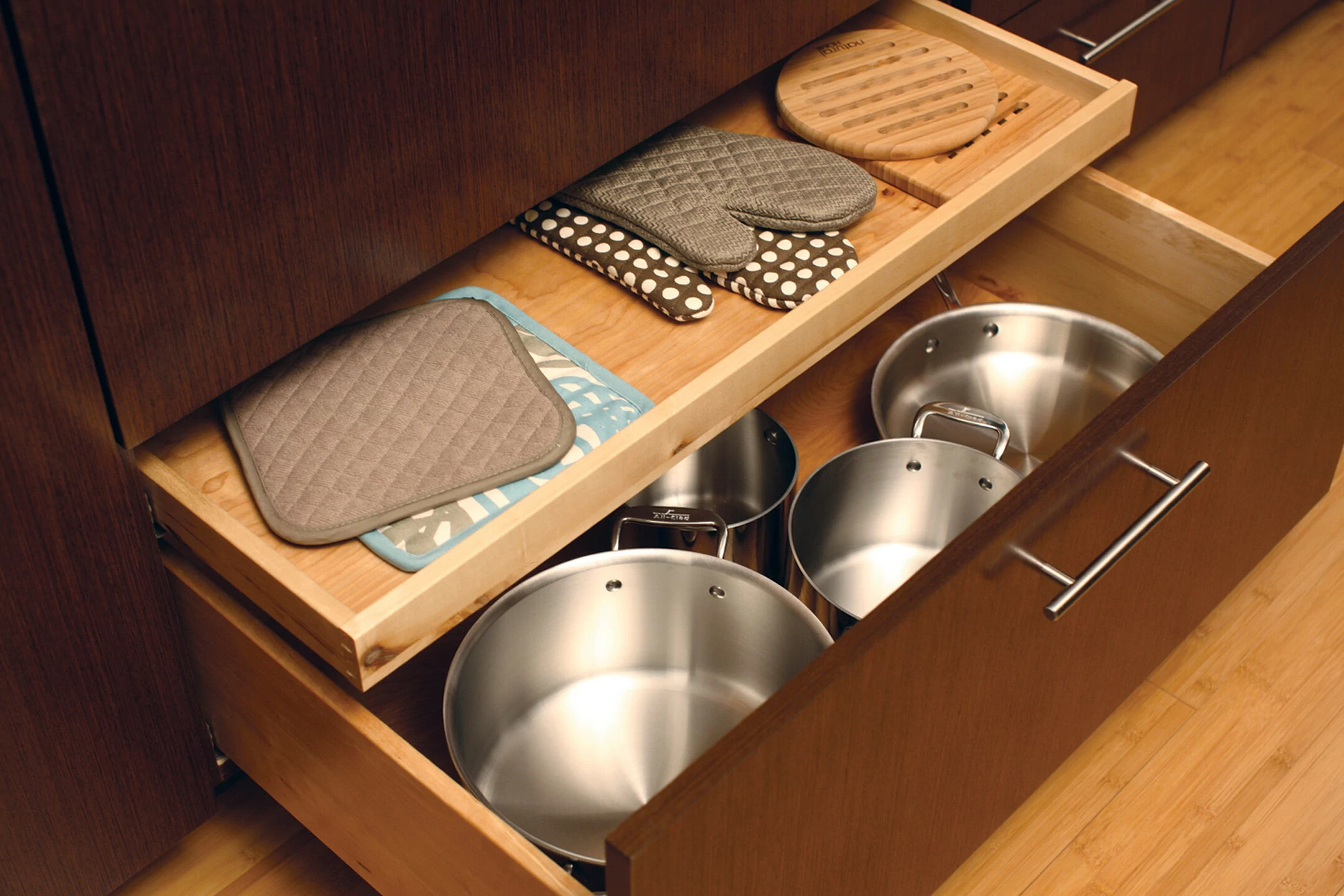 Roll-out Shallow Above Drawer Storage