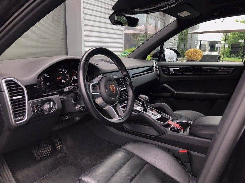 Porsche Cayenne 3.0 340PK, Pano, Luchtvering, 360* Camera, Keyless, Soft-Close, Lane Assist, PDLS, PASM, Trekhaak, 21INCH, BTW! afbeelding 6