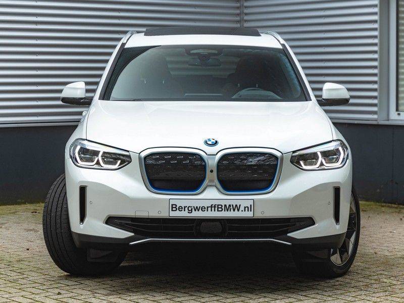 BMW iX3 High Executive - Trekhaak - Direct Beschikbaar! afbeelding 5