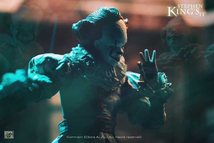 It Ultimate Pennywise Dancing Clown