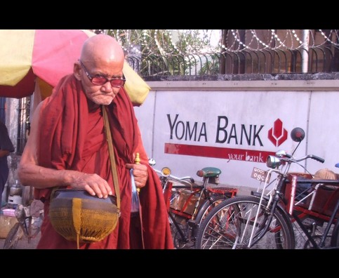 Burma Monks 17