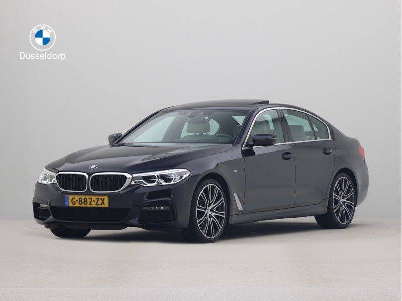 BMW 5 Serie Sedan 540i High Executive M-Sport Automaat afbeelding 1