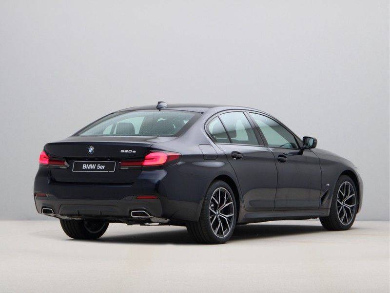 BMW 5 Serie 520e High Exe afbeelding 9