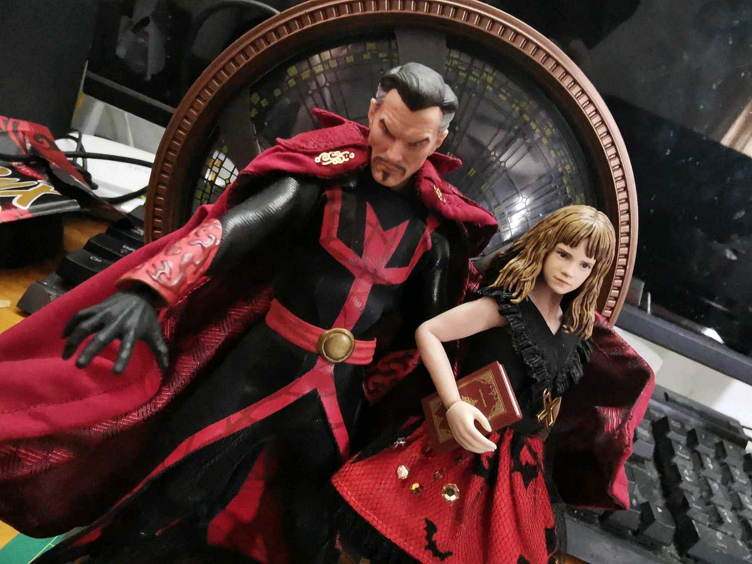 Mezco Doctor Strange PX