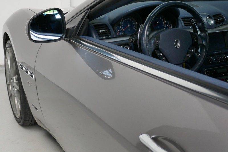 Maserati GranCabrio 4.7 afbeelding 18