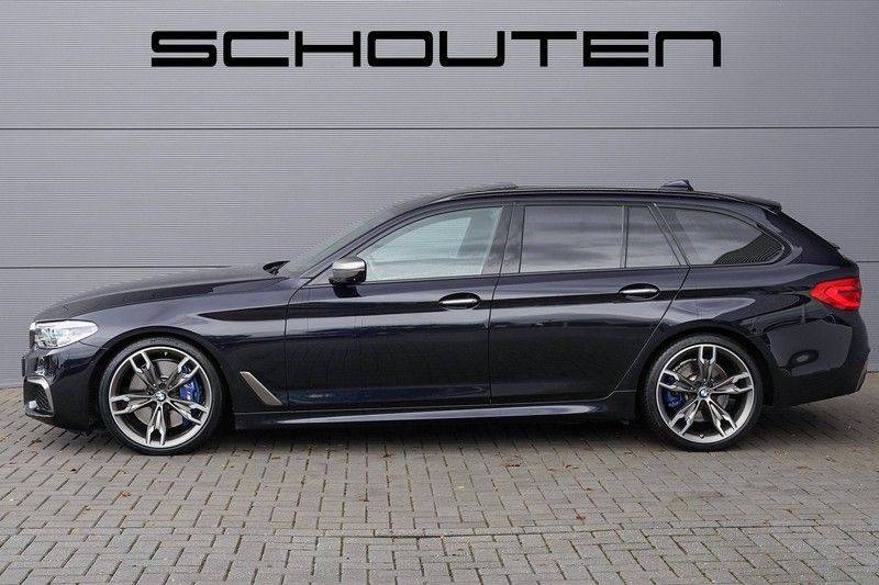 BMW 5 Serie M550d X-Drive M-Pakket Shadow B&W Camera 360° Massage 20" afbeelding 8