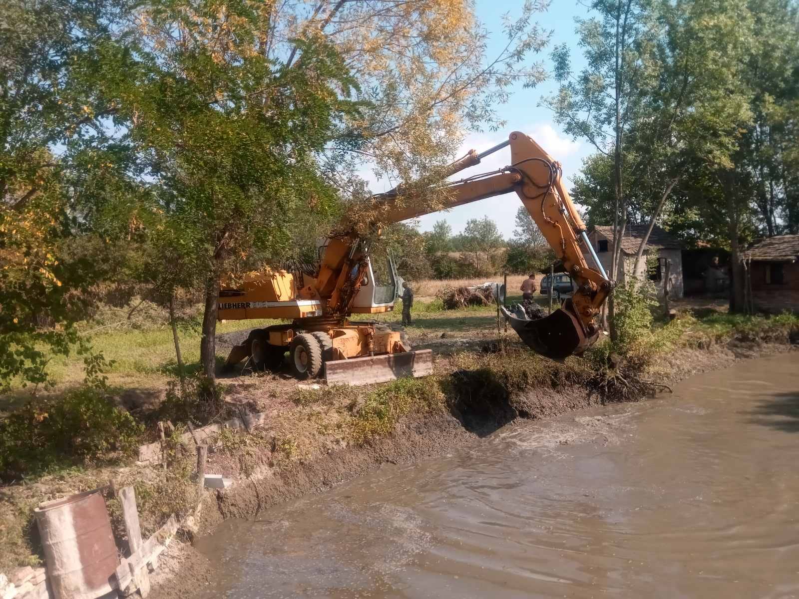 Zemljani radovi Smederevo, Rušenje dodtrajale kuće Smederevo, AlexSD, AlexSmederevo