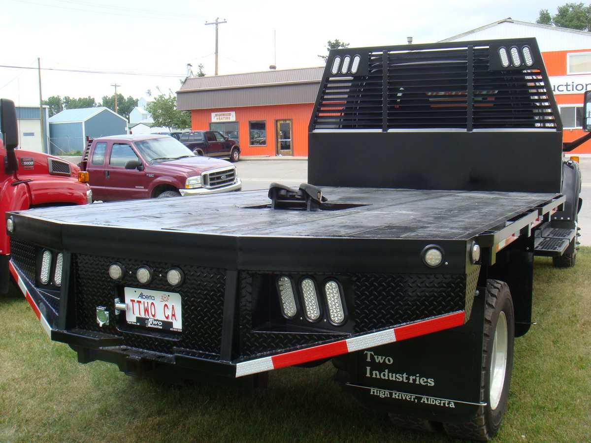 012 Flat Decks T Two Industries