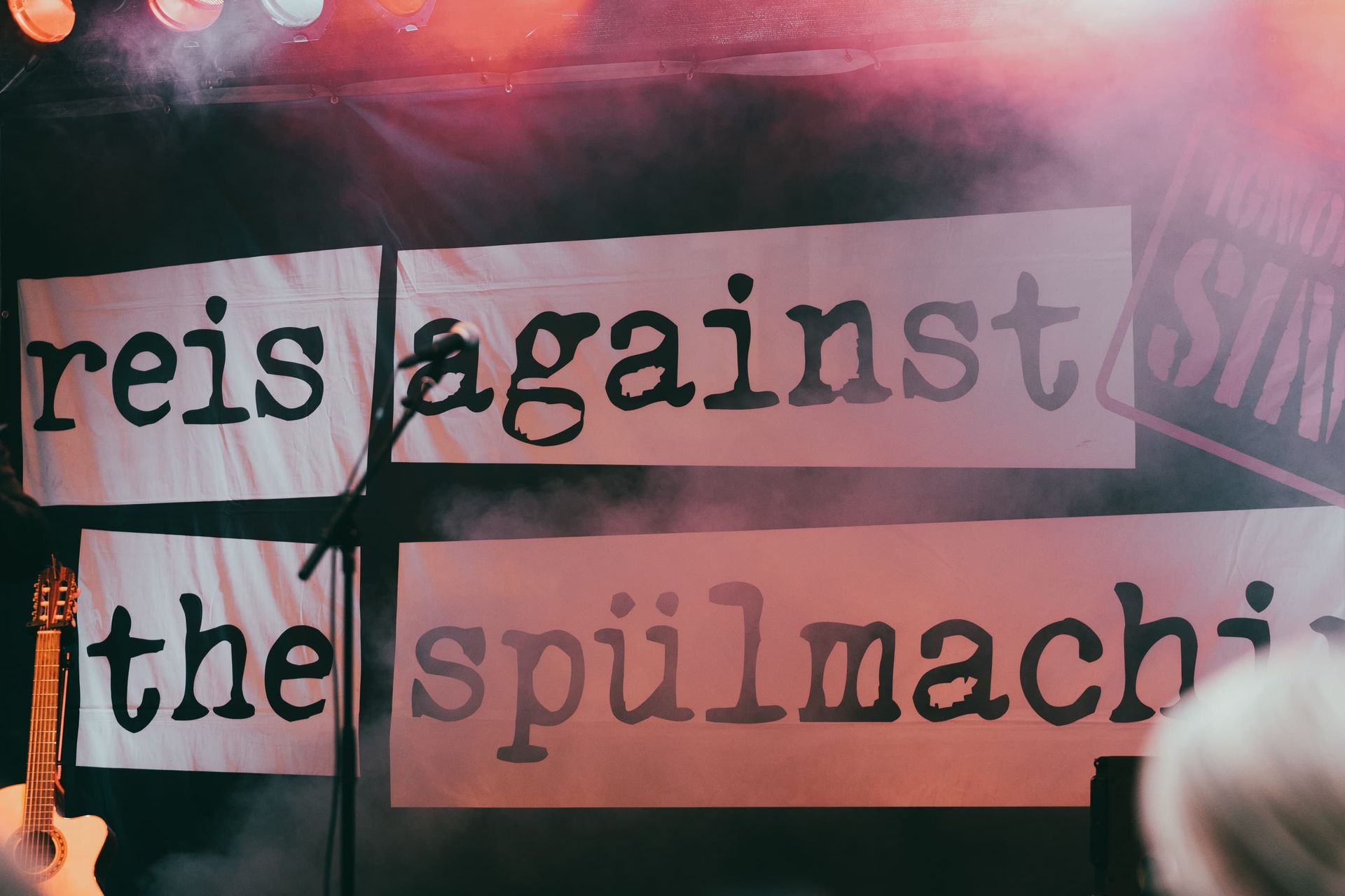 U. a. mit Frida Gold, Mina Richman, Liza Dries & Reis Against the Spülmachine. Bielefeld, Mai 2022.