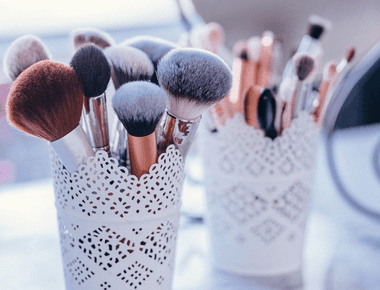 Pincéis de Maquiagem: Guia Completo com os Principais Tipos e Para que Servem