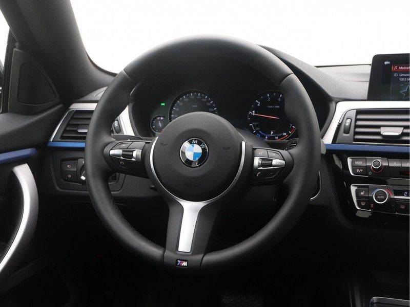 BMW 4 Serie Gran Coupé 418i High Executive M-Sport Automaat afbeelding 2