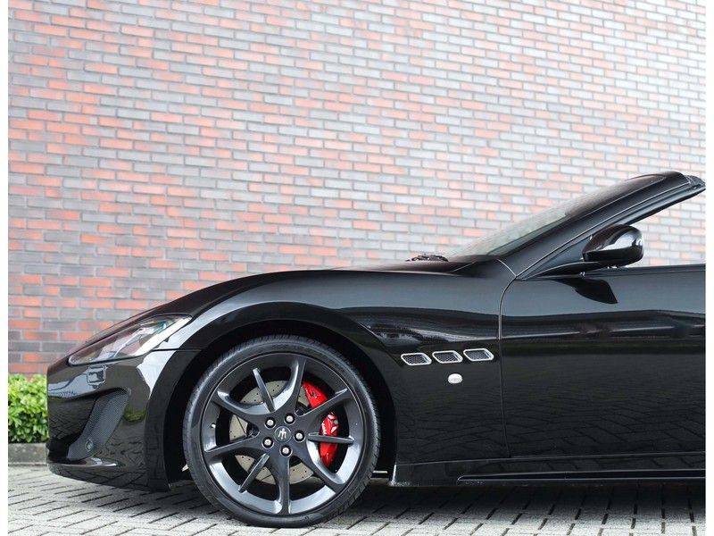 Maserati GranCabrio 4.7 Sport *Bose*Rood stiksel* afbeelding 8