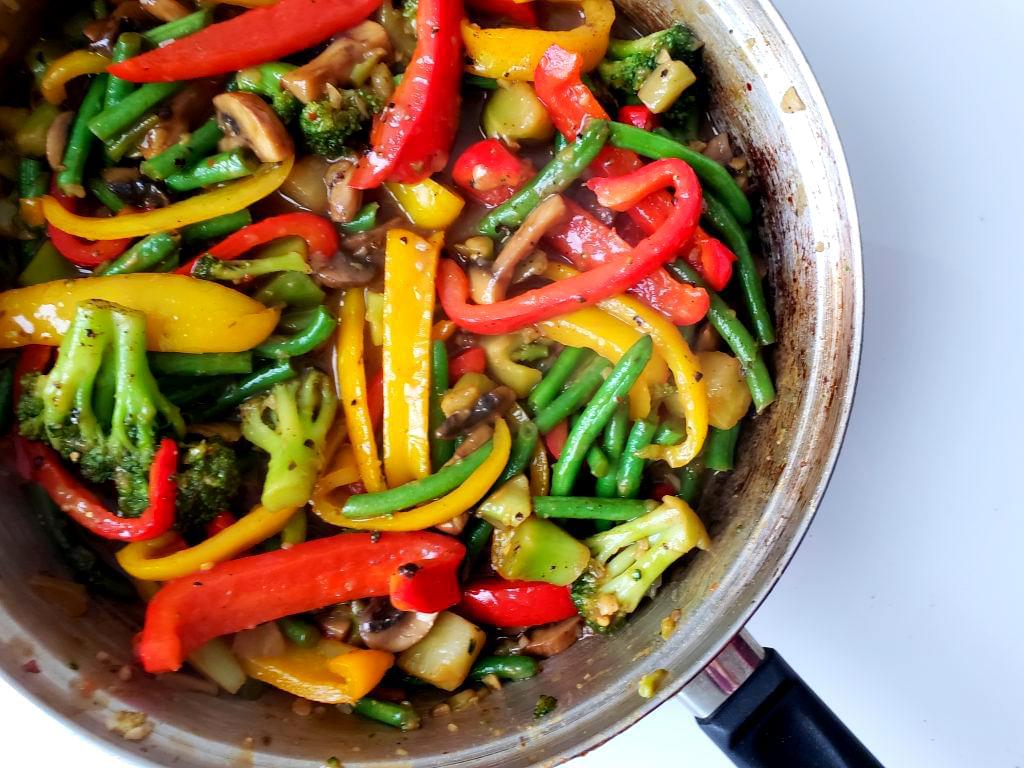 Vegetables in sweet ginger stir-fry sauce