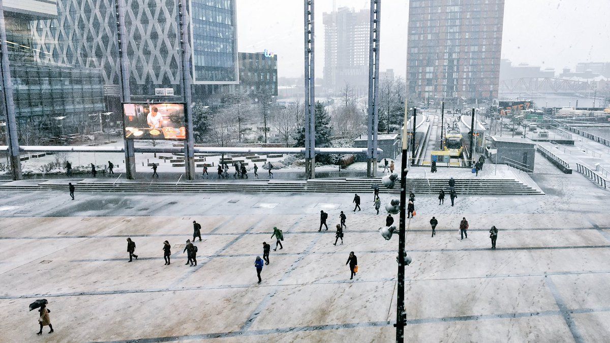 oh my god twitter doesn’t include alt text from images in their API