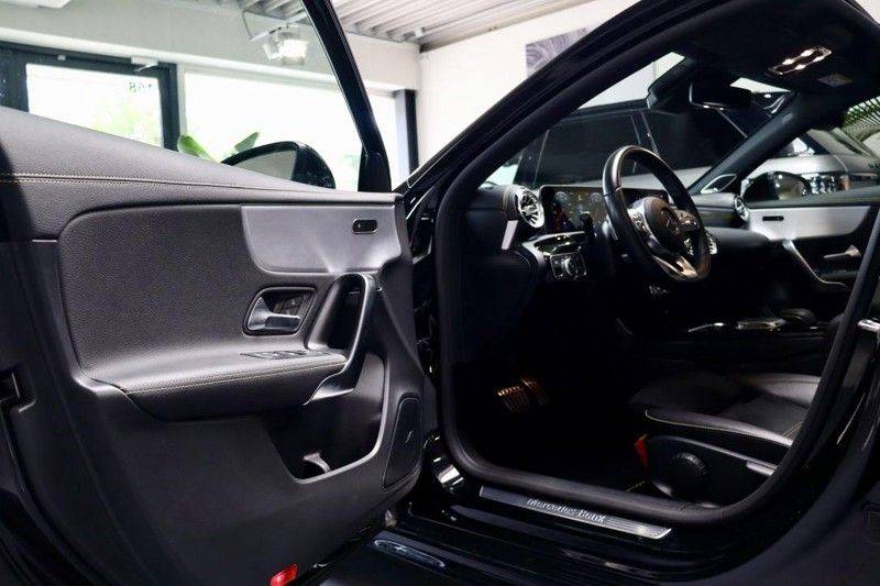 Mercedes-Benz A-Klasse 250 4MATIC AMG Edition1/Hud/Pano/Burmester Edition1/Hud/Pano/Burmester afbeelding 8