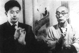 Takamatsu Sensei mit seinem Schüler Hatsumi.