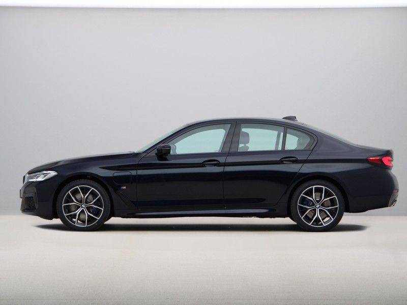 BMW 5 Serie 520e High Exe afbeelding 12