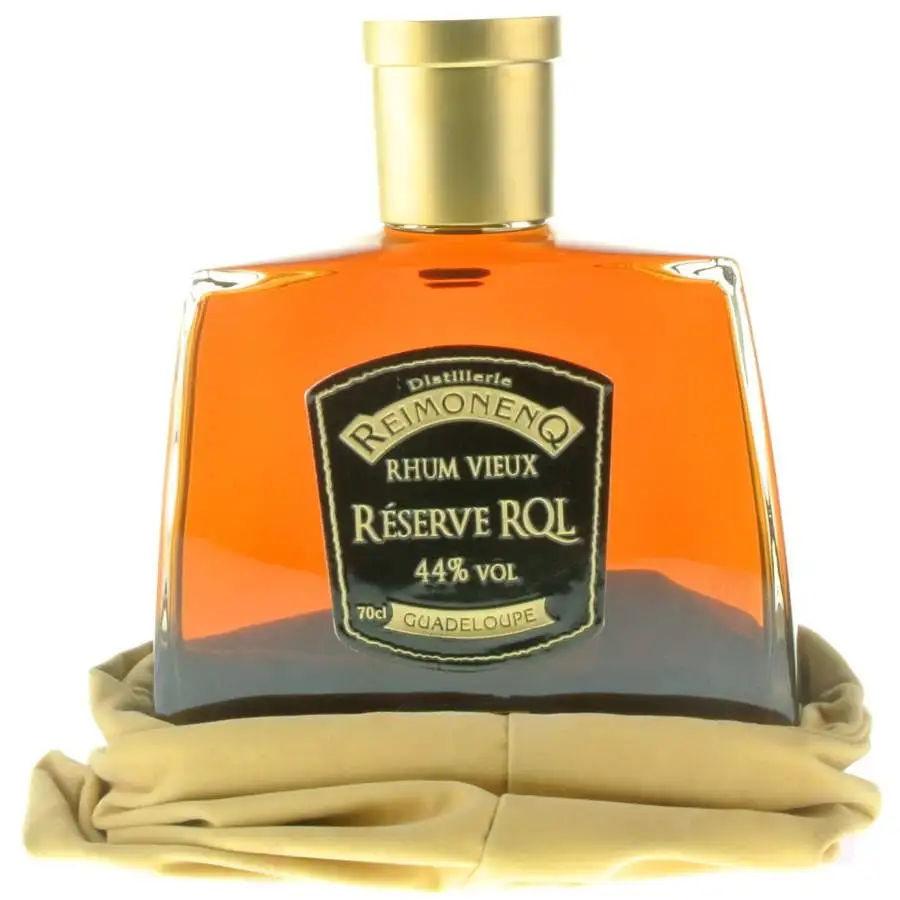 Image of the front of the bottle of the rum Réserve RQL