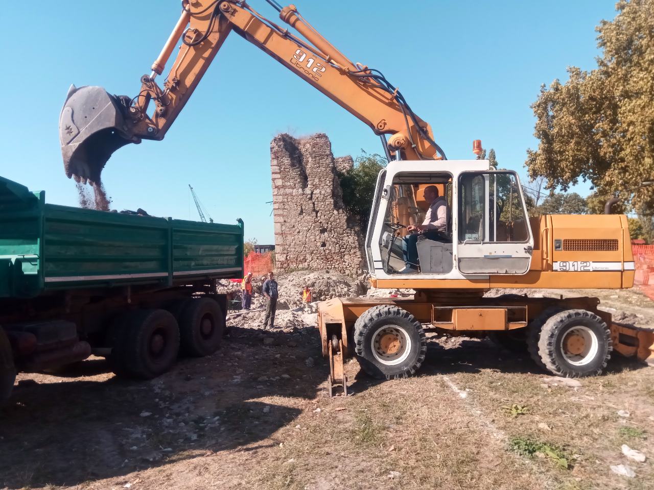 Bager mašinski iskop zemlje Smederevo