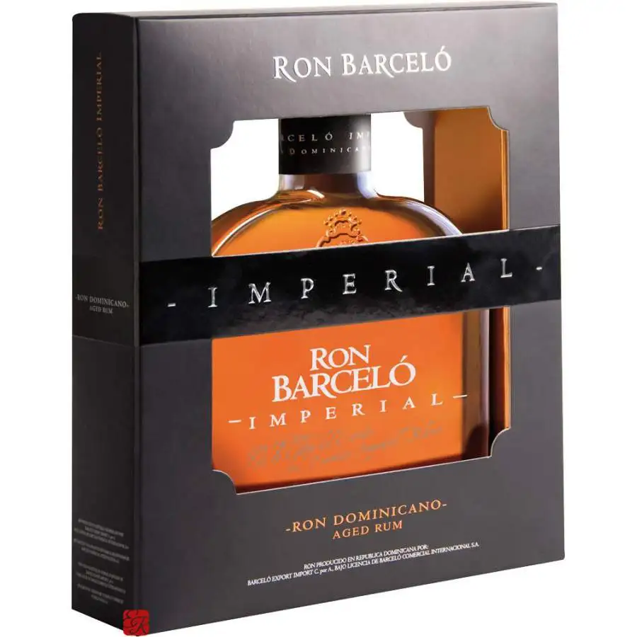 Image of the front of the bottle of the rum Ron Barceló Imperial