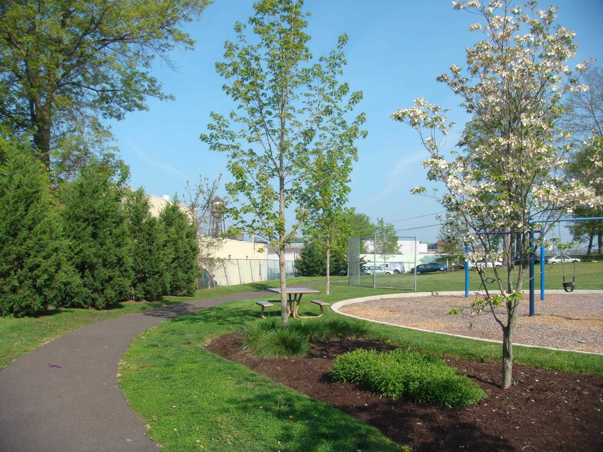 pathway around Tanner Park