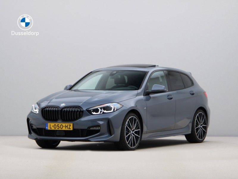 BMW 1 Serie 120i High Exe M-Sport Aut. afbeelding 1