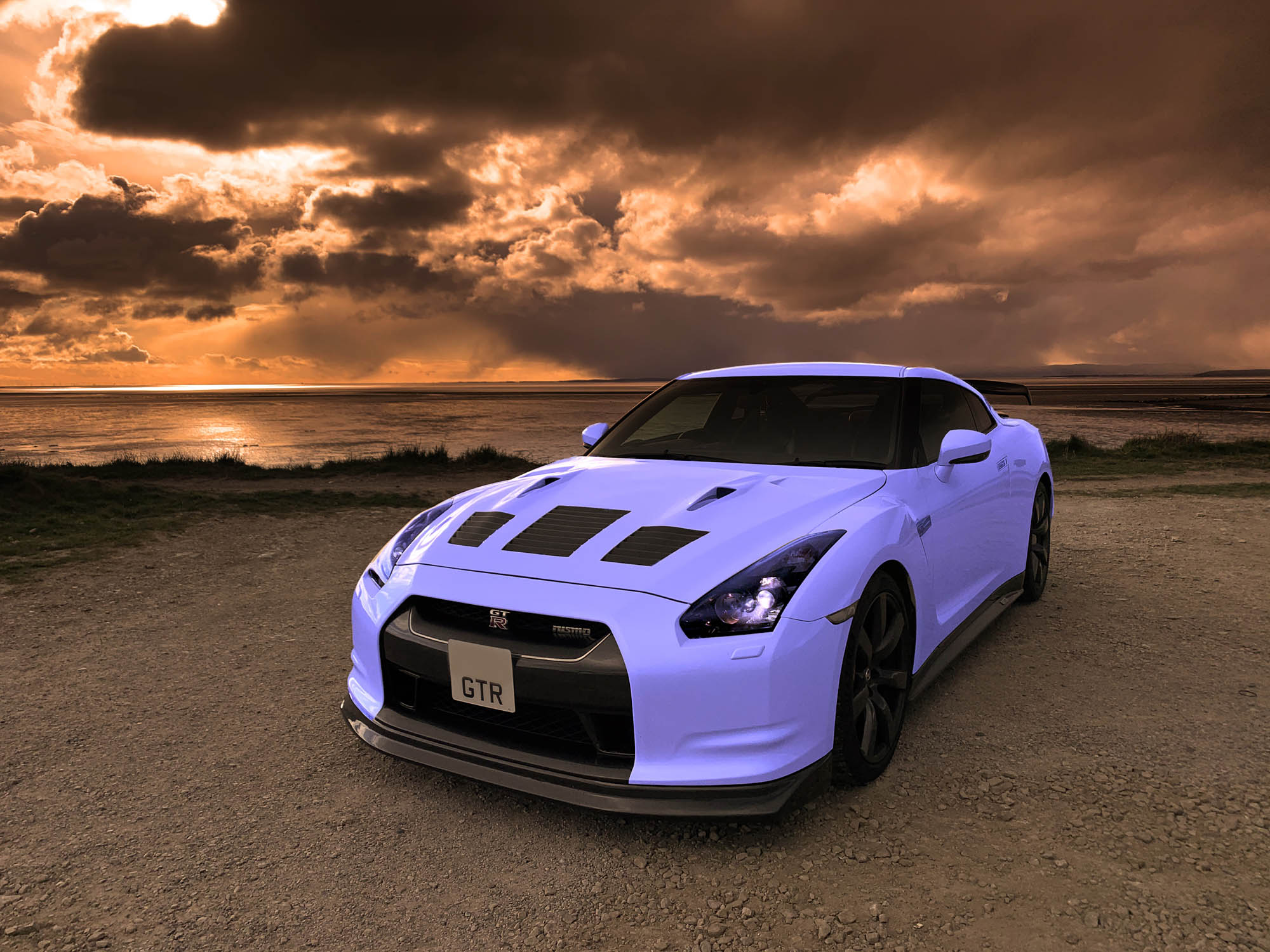 nissan gtr r35 stage 4.5 with carbon bodykit