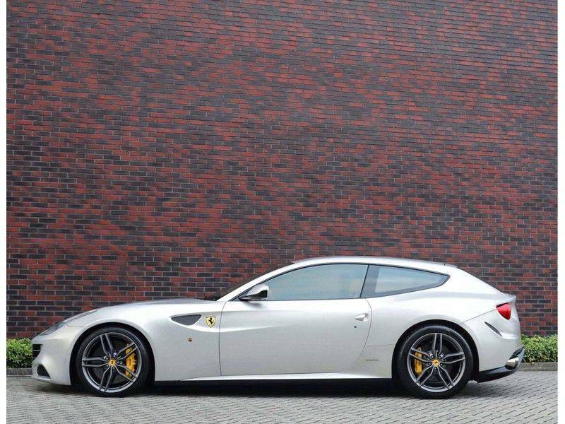 Ferrari FF 6.3 V12 *Atelier car*Suspension lift*Camera’s*Import Zwisterland* afbeelding 17