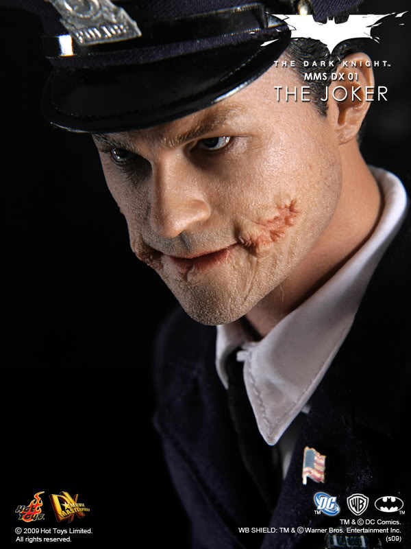Hot Toys The Dark Knight DX01 The Joker 1/6th Scale Collectible Figure