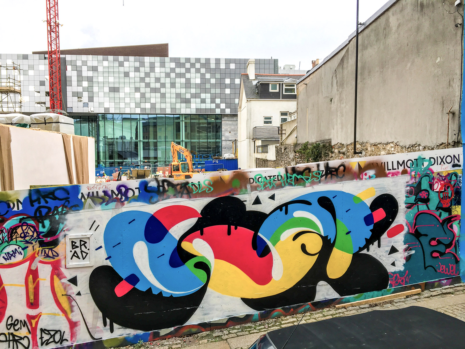 willmott-dixon-legal-graffiti-wall-the-box-plymouth