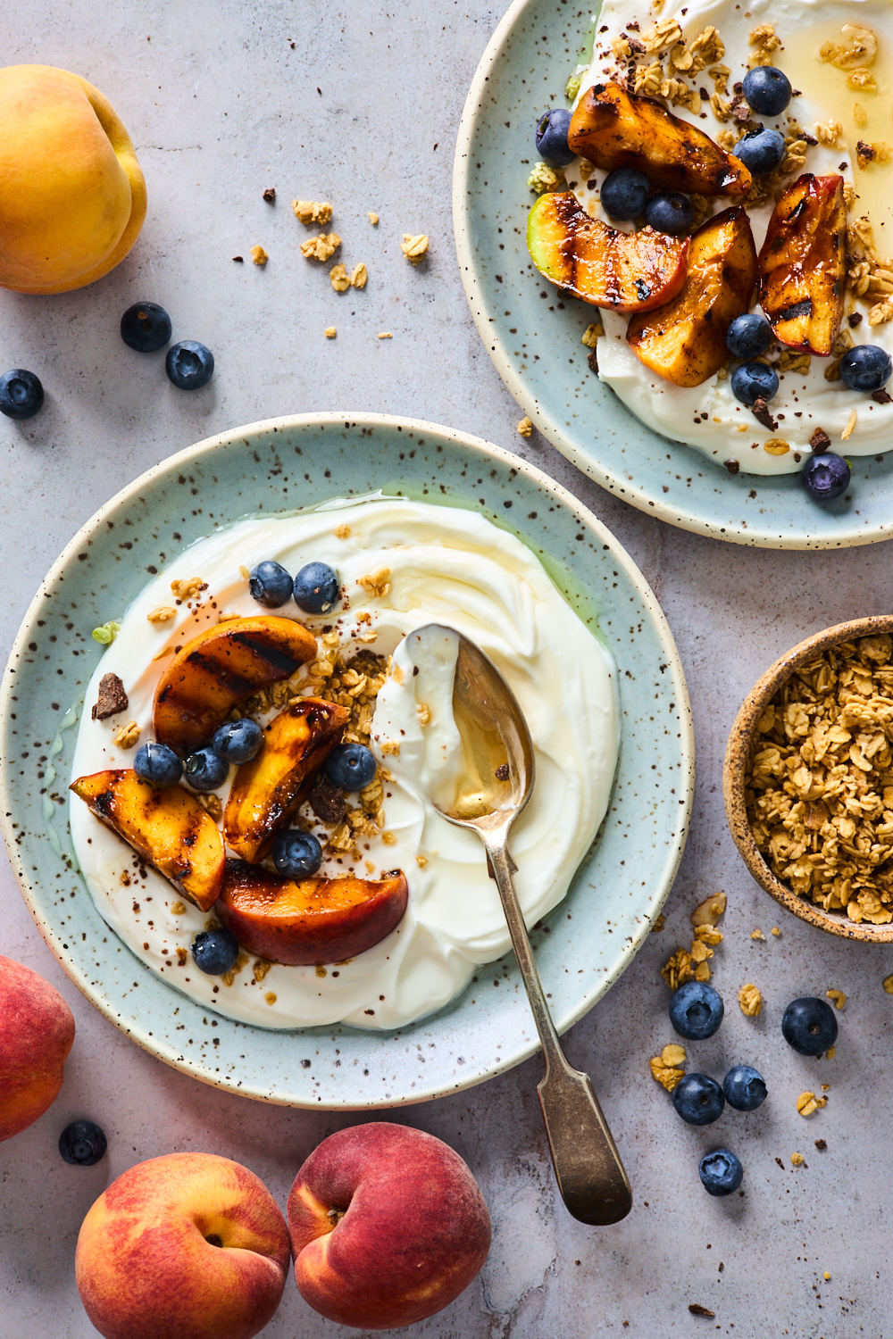 Grilled Peach and Blueberry Yoghurt Parfaits