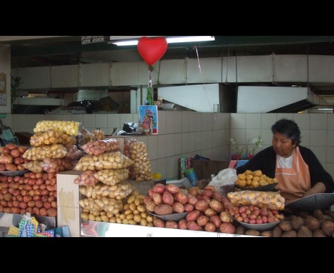 Ecuador Markets 14