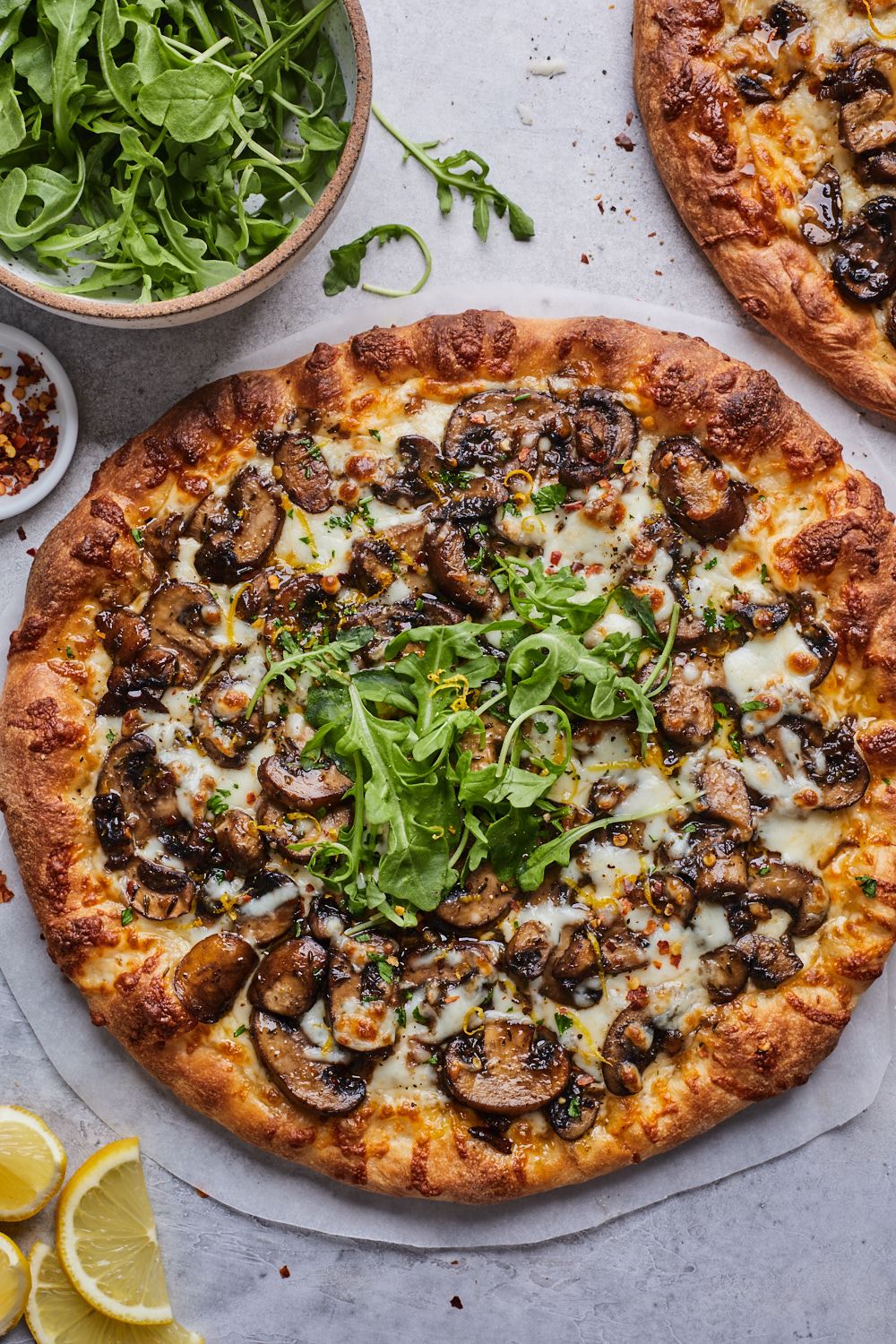 White Mushroom Pizza | Olive & Mango