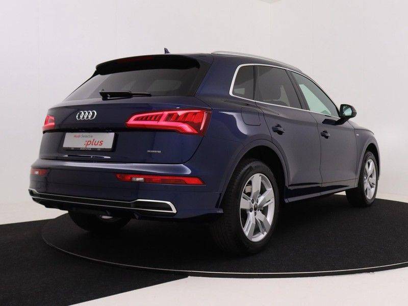 Audi Q5 50 TFSI e 299 pk quattro S edition | S-Line | Elektrisch verstelbare stoelen | Trekhaak wegklapbaar | Privacy Glass | Verwarmbare voorstoelen | Verlengde fabrieksgarantie afbeelding 5