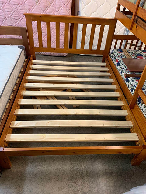 'Classic' bed frame