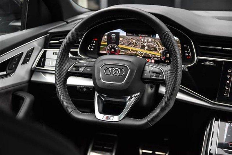 Audi Q8 55 TFSI S-LINE+23INCH+PANO.DAK+360CAM+BLACKLOOK afbeelding 9