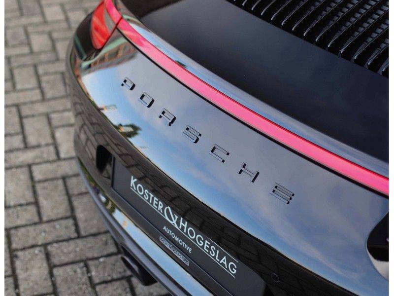 Porsche 911 Cabrio Carrera 4S *ACC*Bose*Chrono*Vierwielbesturing*Camera*Vol!* afbeelding 19