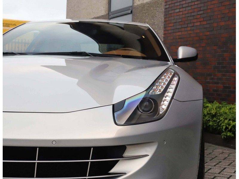 Ferrari FF 6.3 V12 *Atelier car*Suspension lift*Camera’s*Import Zwisterland* afbeelding 2