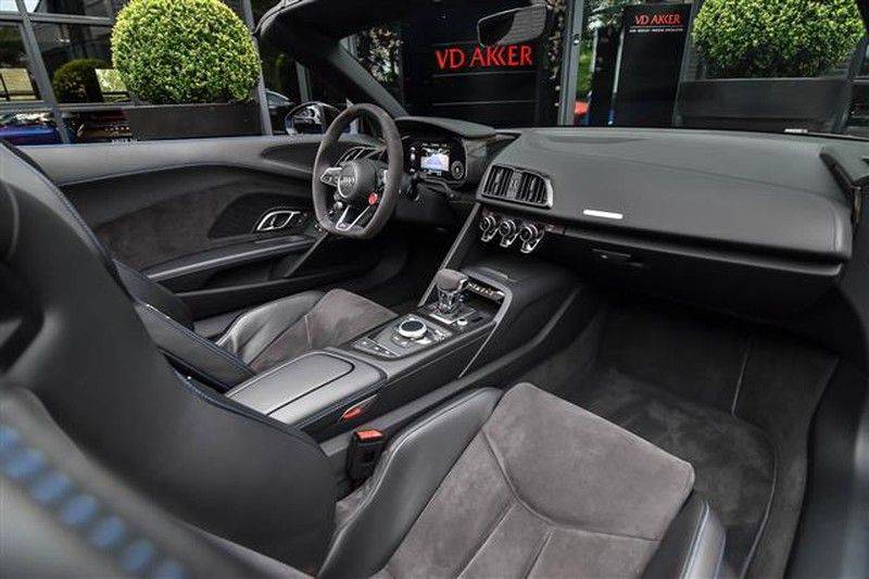 Audi R8 V10 PERFORMANCE B&0+SCHAALSTOELEN+CARBON NP.336K afbeelding 3