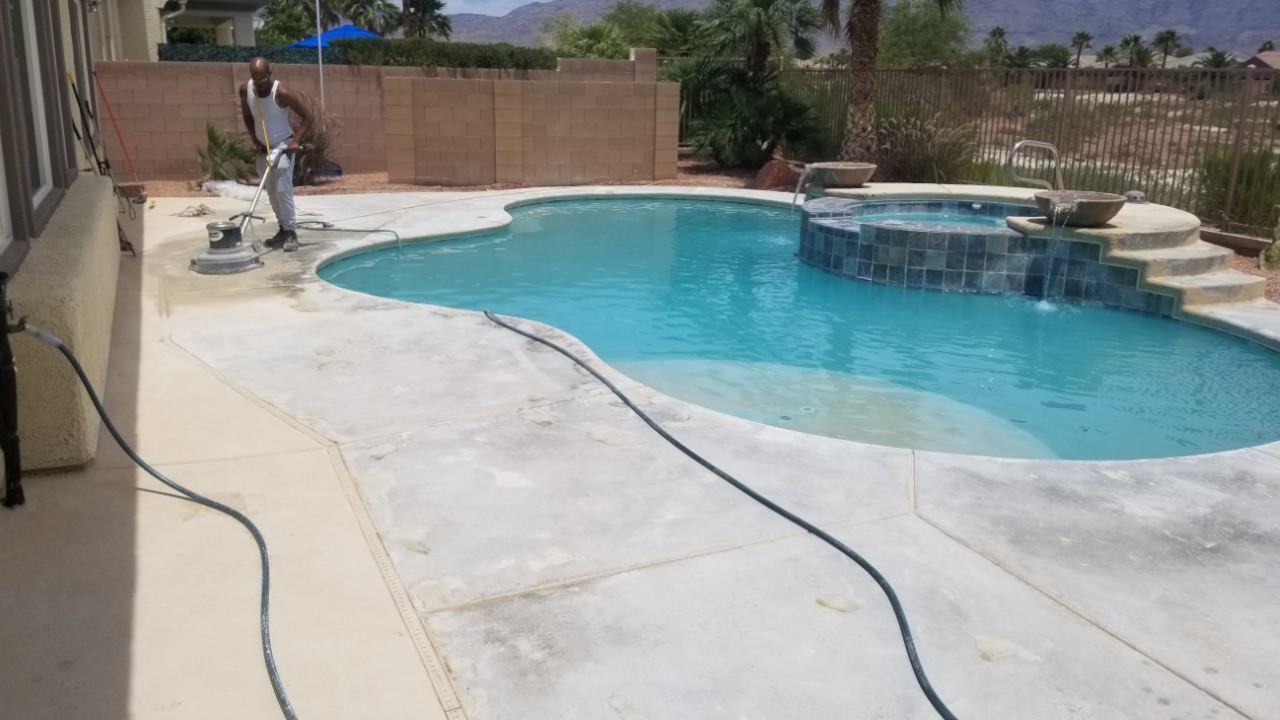 concrete-pool-deck-restoration--cleaning-01