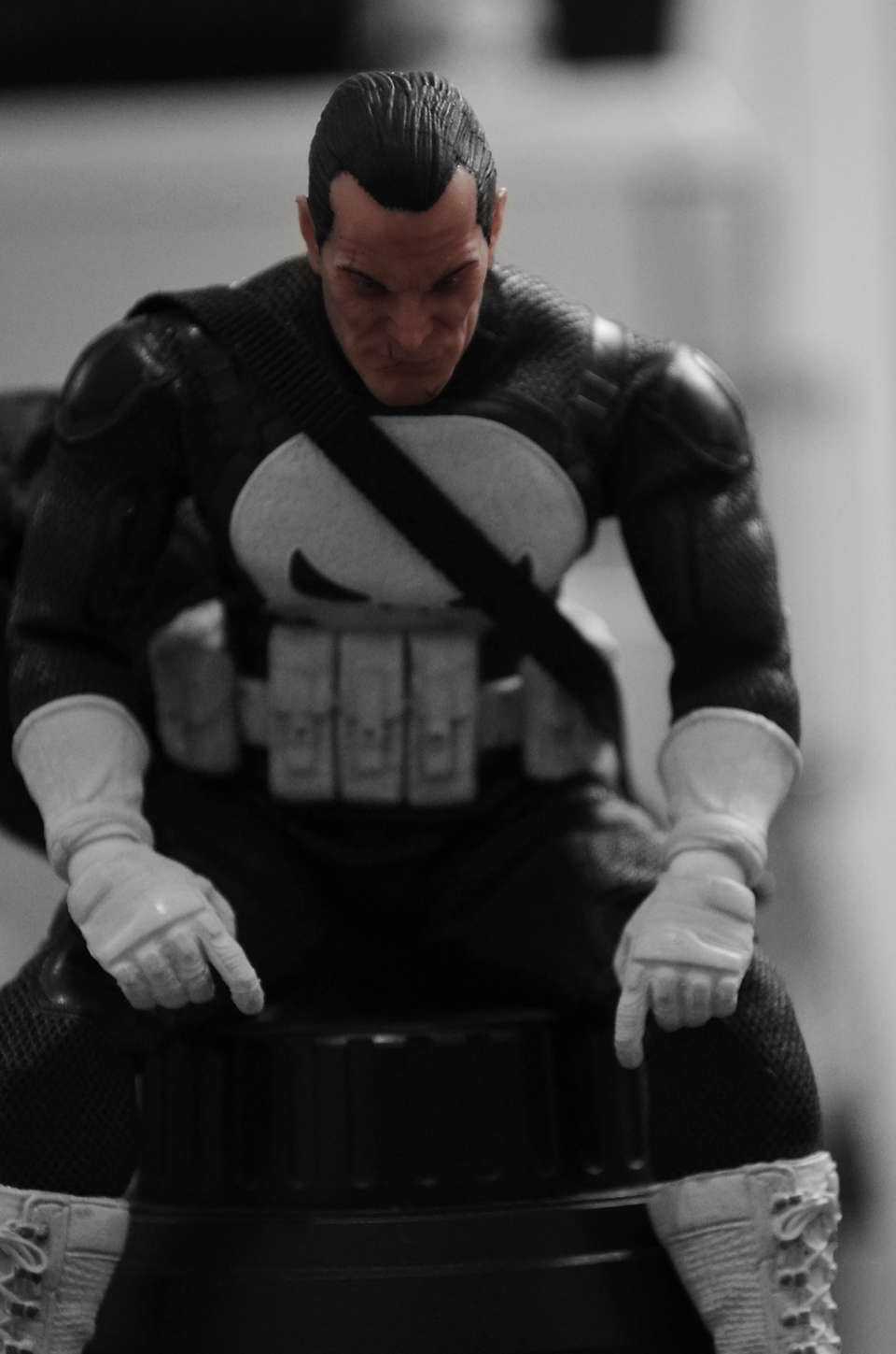 Mezco Six Inch Blade