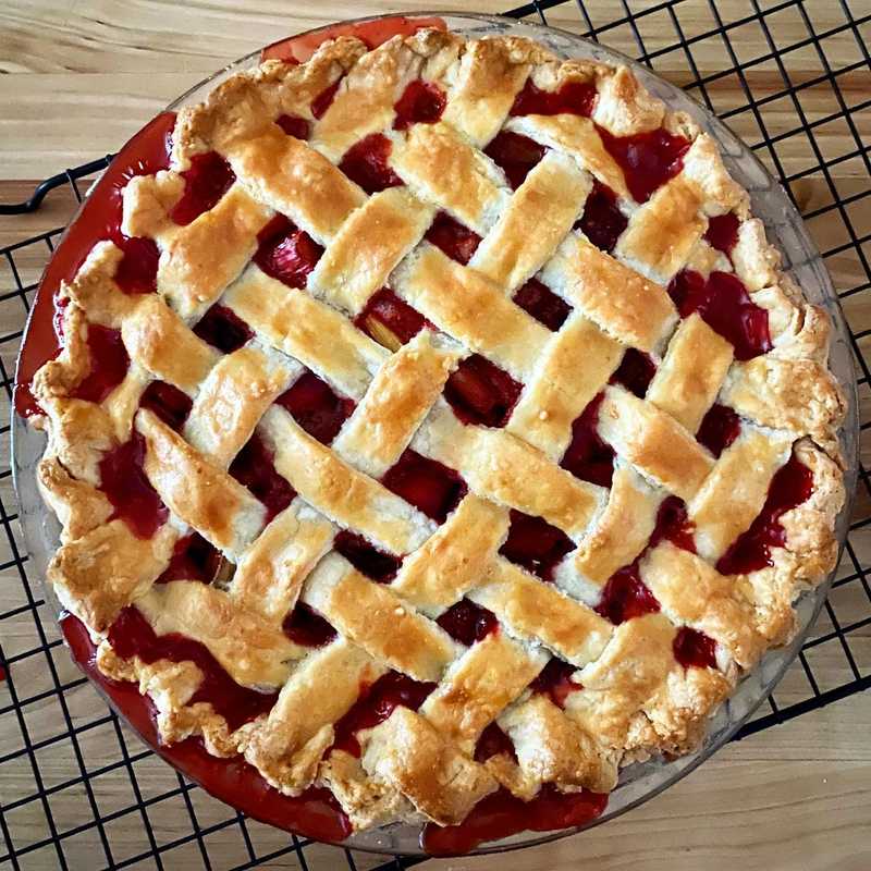 This is a strawberry rhubarb pie I made like 6 months ago in peak rhubarb season. Somehow my pie dough has gotten WORSE in that time - lots of leaking…