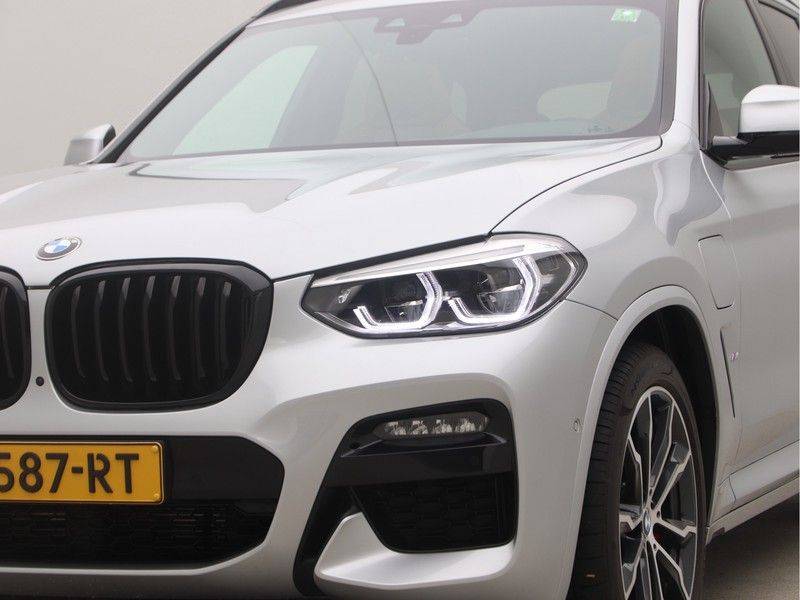 BMW X3 xDrive 30e High Executive M-Sport Automaat afbeelding 21