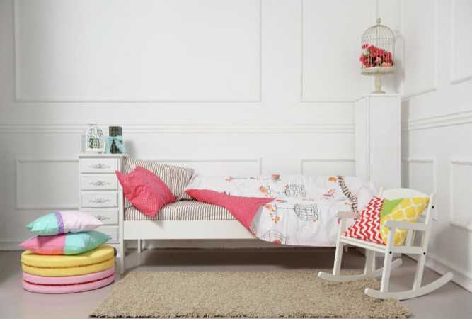 Converting baby crib into toddler bed Converting baby crib into toddler bed